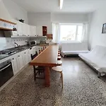 Дом отдыха Casa La Playa Con Terraza A Pie De La Playa *