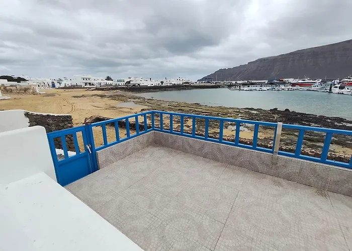Casa La Playa Con Terraza A Pie De La Playa Nyaraló